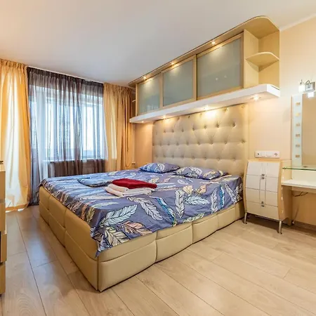Three-Room Apartments On Central District Kyiv Exterior photo