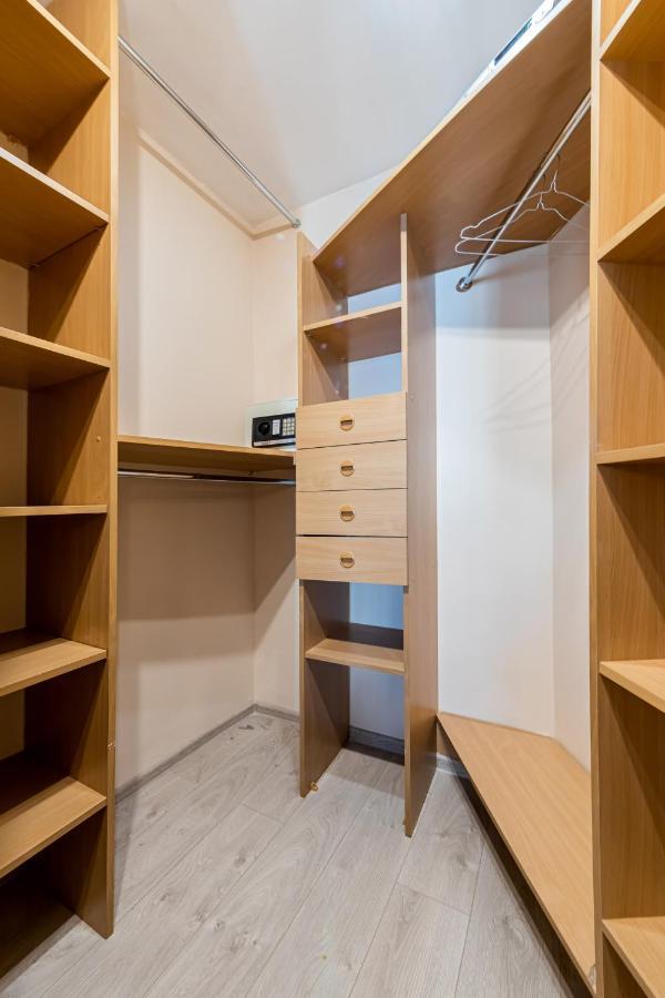 Three-room On District *